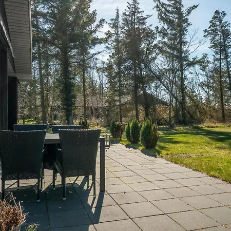 3 Bedroom Cozy In Prázdninový dům Thyholm